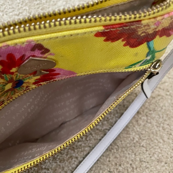 Floral Kate spade crossbody purse 💐 - Picture 6 of 7